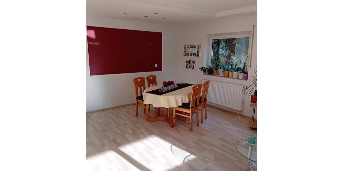 Erdgeschoßwohnung Schöllkrippen - 4 Zimmer, 119 m&sup2;, 375.000&euro; | Angebot:24830433