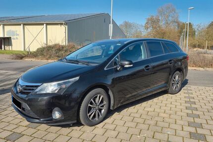 Toyota Avensis 211.000 km 6.200 &euro; Erlensee 63526