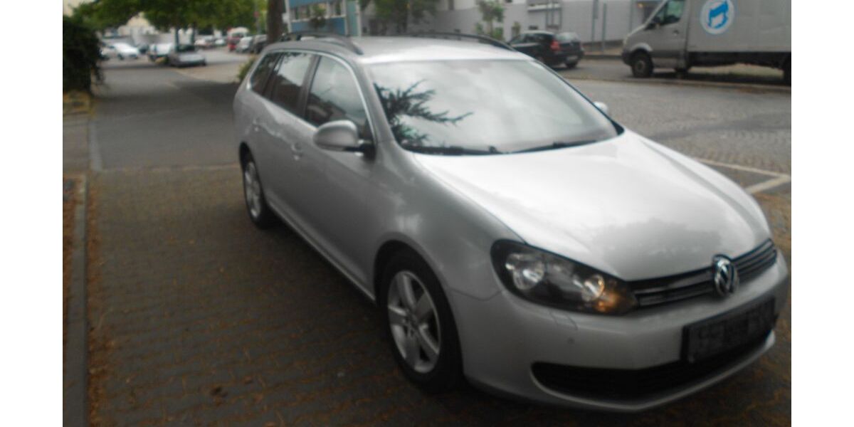 VW Golf 328.000 km 2.850 &euro; Frankfurt am Main 60386