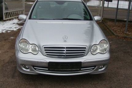Mercedes-Benz C 200 282.000 km 2.750 &euro; Erlensee 63526