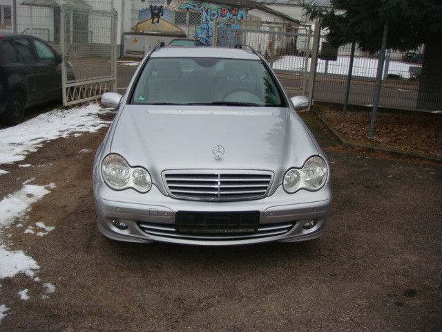 Mercedes-Benz C 200 282.000 km 2.750 &euro; Erlensee 63526