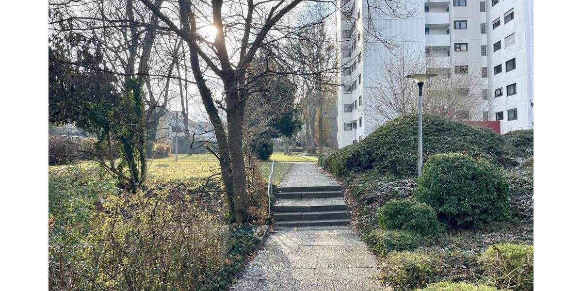 Etagenwohnung Frankfurt Eschersheim - 2 Zimmer, 71 m&sup2;, 339.000&euro; | Angebot:25744681