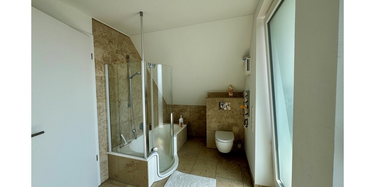 Bad Homburg - Ober-Erlenbach: Exklusives freistehendes Einfamilienhaus in kinderfreundlicher Lage! - Einfamilienhaus Bad Homburg Gonzenheim | Angebot:25972249