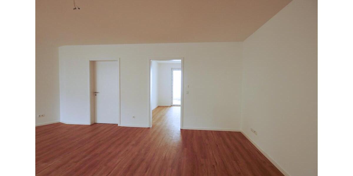 Erdgeschoßwohnung Frankfurt am Main Ost - 2 Zimmer, 82 m&sup2;, 1.400&euro; | Angebot:25129076