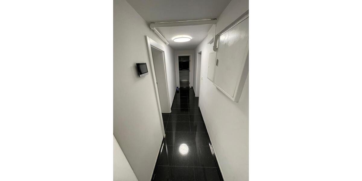 Etagenwohnung Eschborn - 3 Zimmer, 90 m&sup2;, 1.250&euro; | Angebot:25255563