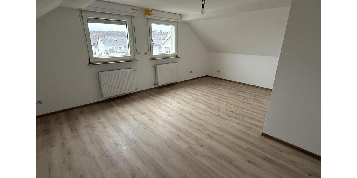 Dachgeschoßwohnung Mühlheim am Main - 2.5 Zimmer, 53 m&sup2;, 900&euro; | Angebot:25841438