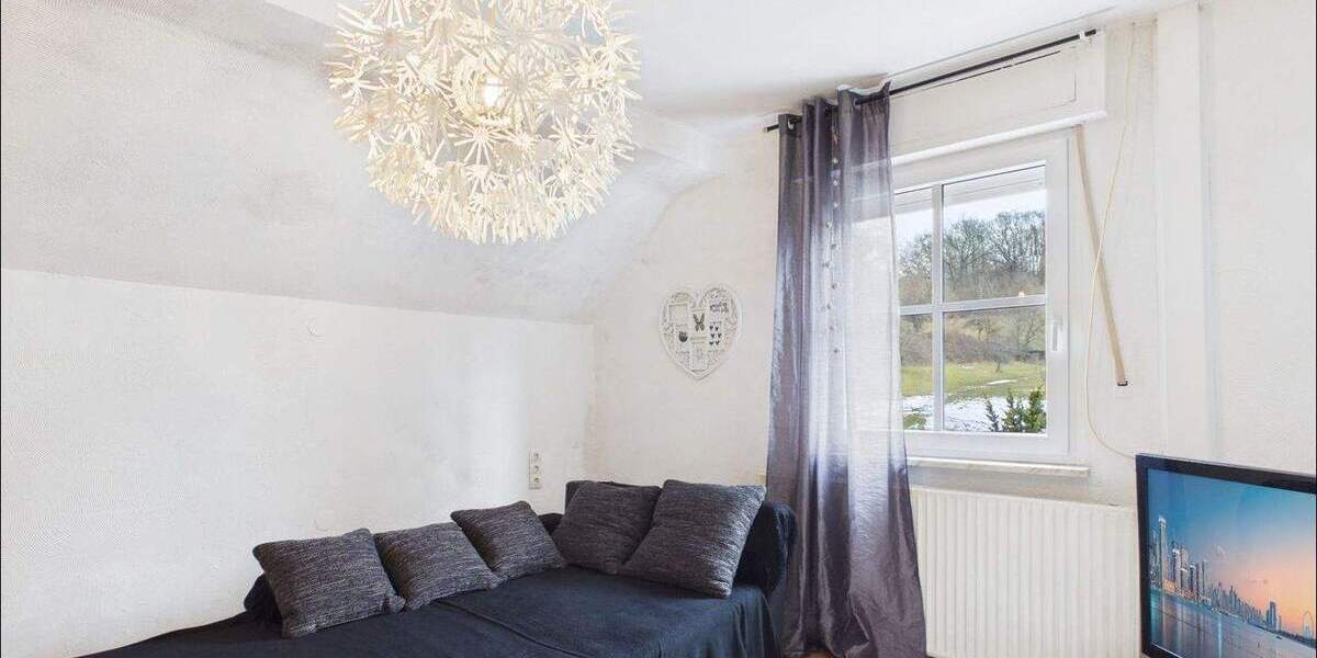 Einfamilienhaus Goldbach / Unterafferbach Goldbach - 8 Zimmer, 179 m&sup2;, 399.000&euro; | Angebot:25747500