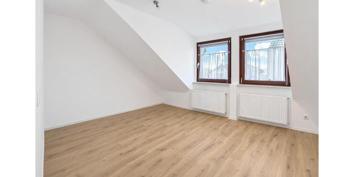 Dachgeschoßwohnung Seligenstadt - 3 Zimmer, 89 m&sup2;, 1.150&euro; | Angebot:25875273