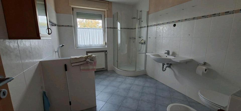 Etagenwohnung Oberursel (Taunus) - 3 Zimmer, 83 m&sup2;, 1.400&euro; | Angebot:27625266