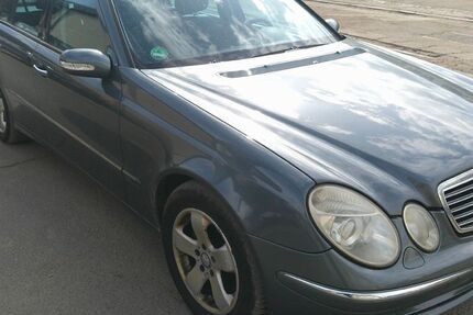 Mercedes-Benz E 320 321.546 km 2.200 &euro; Neu-Isenburg 63263