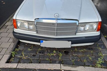 Mercedes-Benz 190 220.000 km 4.000 &euro; Frankfurt am Main 60385