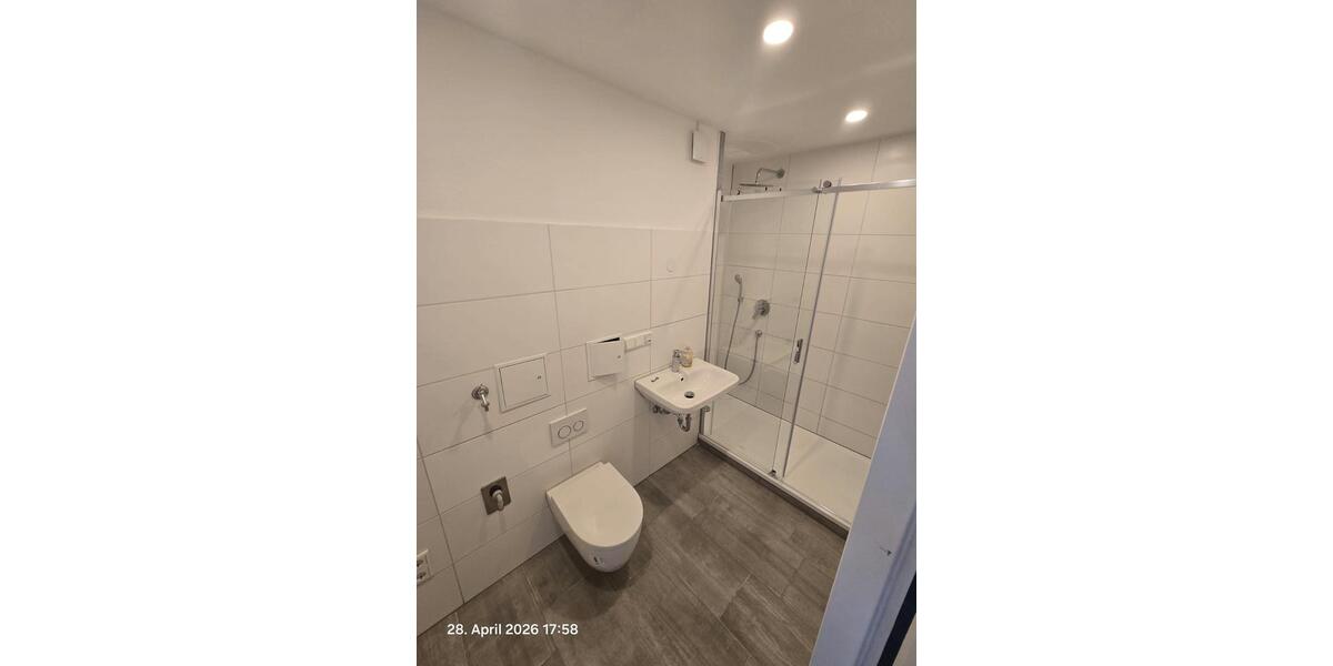 Etagenwohnung Offenbach am Main Hafen - 3 Zimmer, 75 m&sup2;, 1.200&euro; | Angebot:26482978