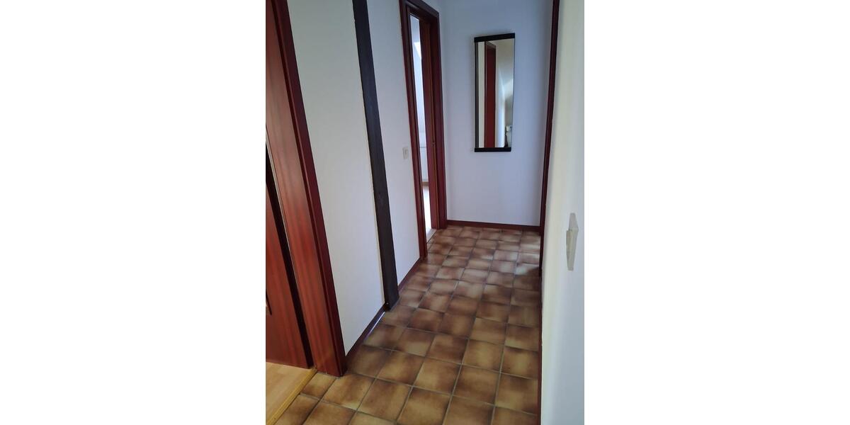 Dachgeschoßwohnung Rodenbach - 2 Zimmer, 48 m&sup2;, 700&euro; | Angebot:26614075