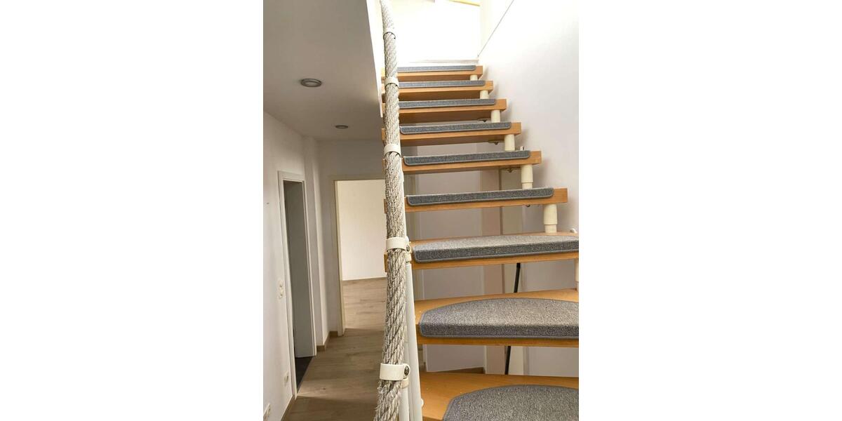 Maisonettenwohnung Offenbach am Main - 4 Zimmer, 100 m&sup2;, 1.380&euro; | Angebot:25635493