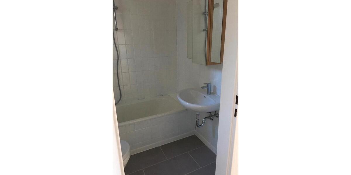 Etagenwohnung Hanau Kesselstadt - 2.5 Zimmer, 63 m&sup2;, 857&euro; | Angebot:25979956