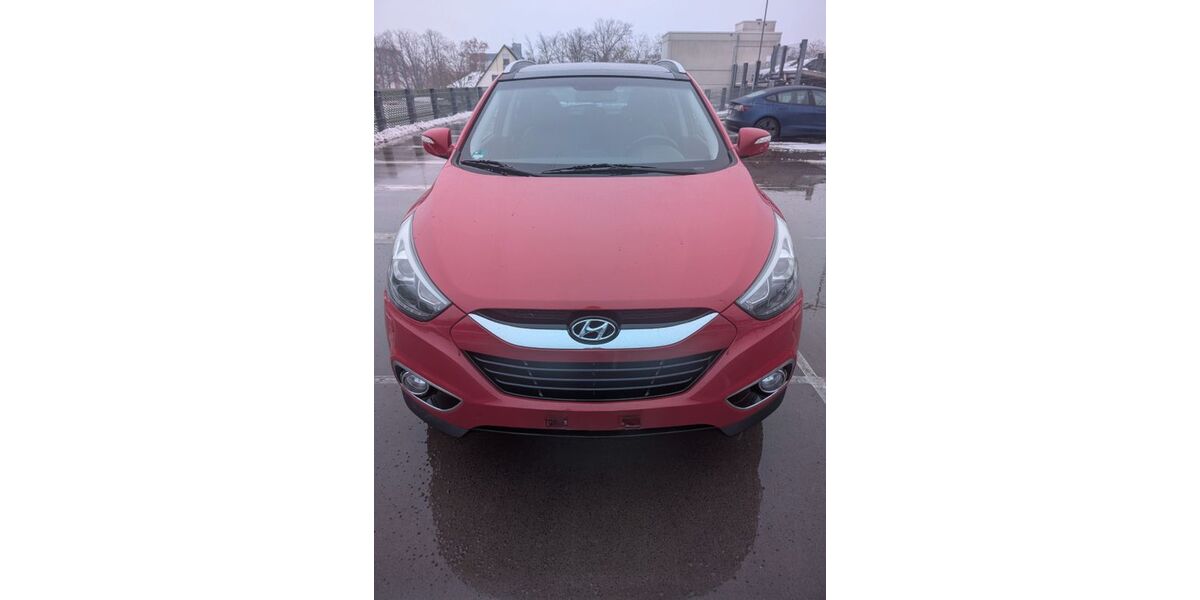 Hyundai ix35 80.000 km 11.100 &euro; Dreieich 63303