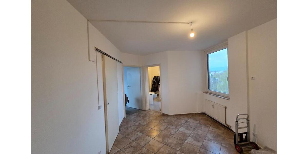Etagenwohnung Frankfurt am Main Sossenheim - 4.5 Zimmer, 110 m&sup2;, 1.200&euro; | Angebot:25903895