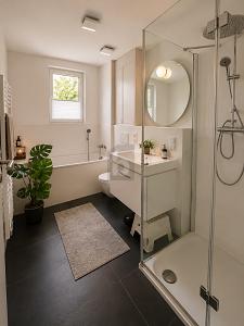 EXKLUSIVES WOHNEN MIT WOHNBALKON - Etagenwohnung Frankfurt am Main Bergen-Enkheim | Angebot:27316146
