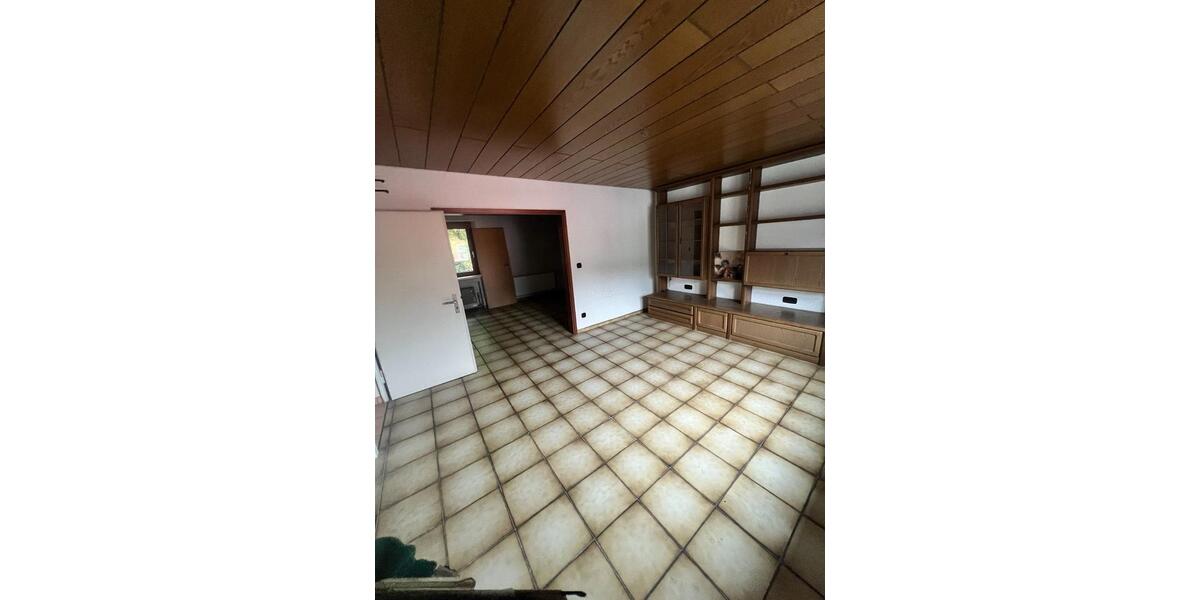 Etagenwohnung Schaafheim - 5.5 Zimmer, 135 m&sup2;, 720&euro; | Angebot:20540768