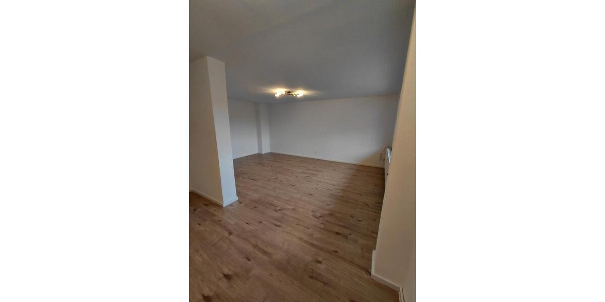 Etagenwohnung Großkrotzenburg - 3 Zimmer, 87 m&sup2;, 1.000&euro; | Angebot:26439321