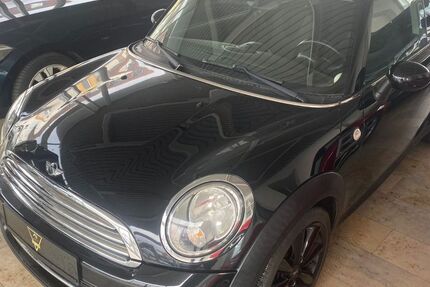 Mini Cooper 50.000 km 10.499 &euro; Neu-Isenburg 63263