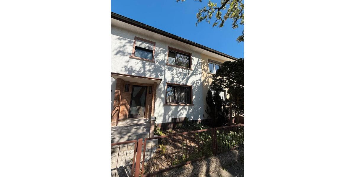 Doppelhaushälfte Neu-Isenburg Isenburg - 3 Zimmer, 110 m&sup2;, 2.200&euro; | Angebot:25924202