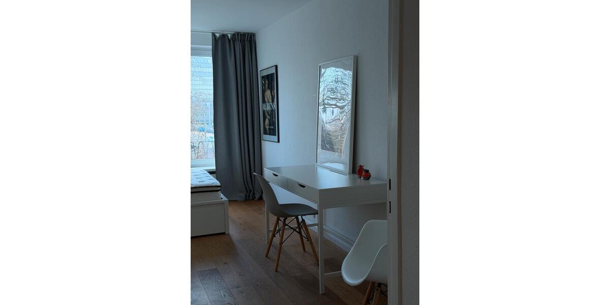 Etagenwohnung Frankfurt am Main Innenstadt - 3 Zimmer, 90 m&sup2;, 2.390&euro; | Angebot:25512351