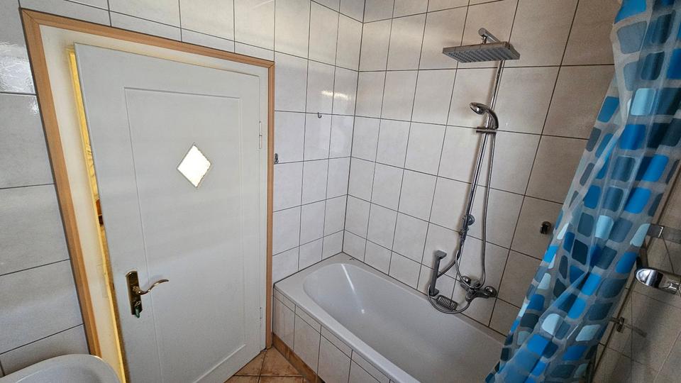 Einfamilienhaus Hösbach - 9 Zimmer, 162 m&sup2;, 335.000&euro; | Angebot:26975378