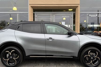 Alfa Romeo Junior 3.999 km 30.890 &euro; Aschaffenburg 63741