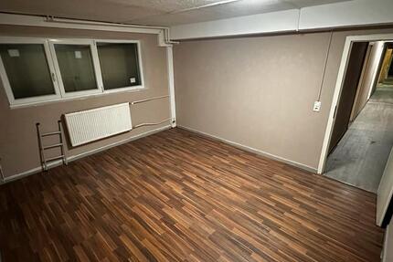 Wohnung Frankfurt am Main Niederrad - 5 Zimmer, 135 m&sup2;, 2.200&euro; | Angebot:25947894