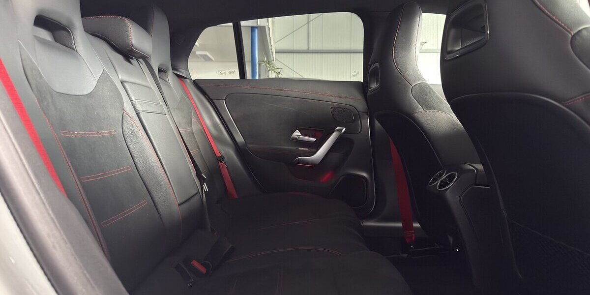 Mercedes-Benz CLA 35 AMG Shooting Brake 4M-PREMIUM+ AERO-NIGHT 25.050 km 45.899 &euro; Groß-Umstadt 64823