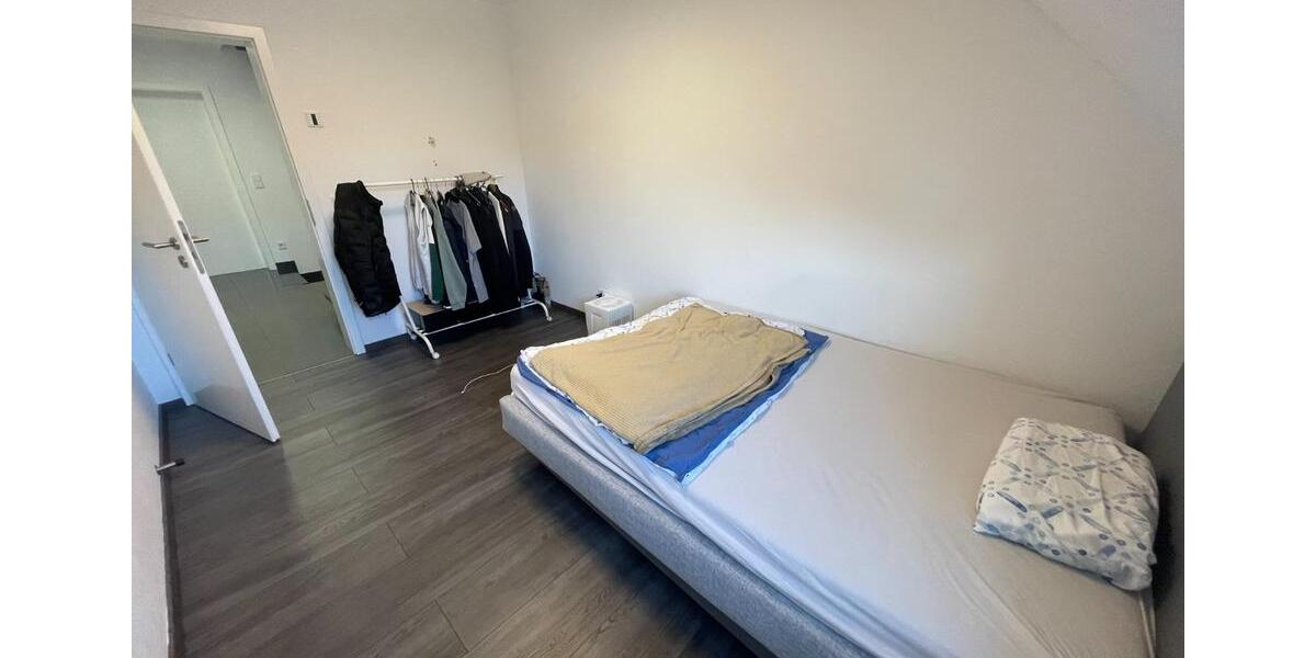 Doppelhaushälfte Hanau Lamboy - 6 Zimmer, 160 m&sup2;, 2.200&euro; | Angebot:25750507