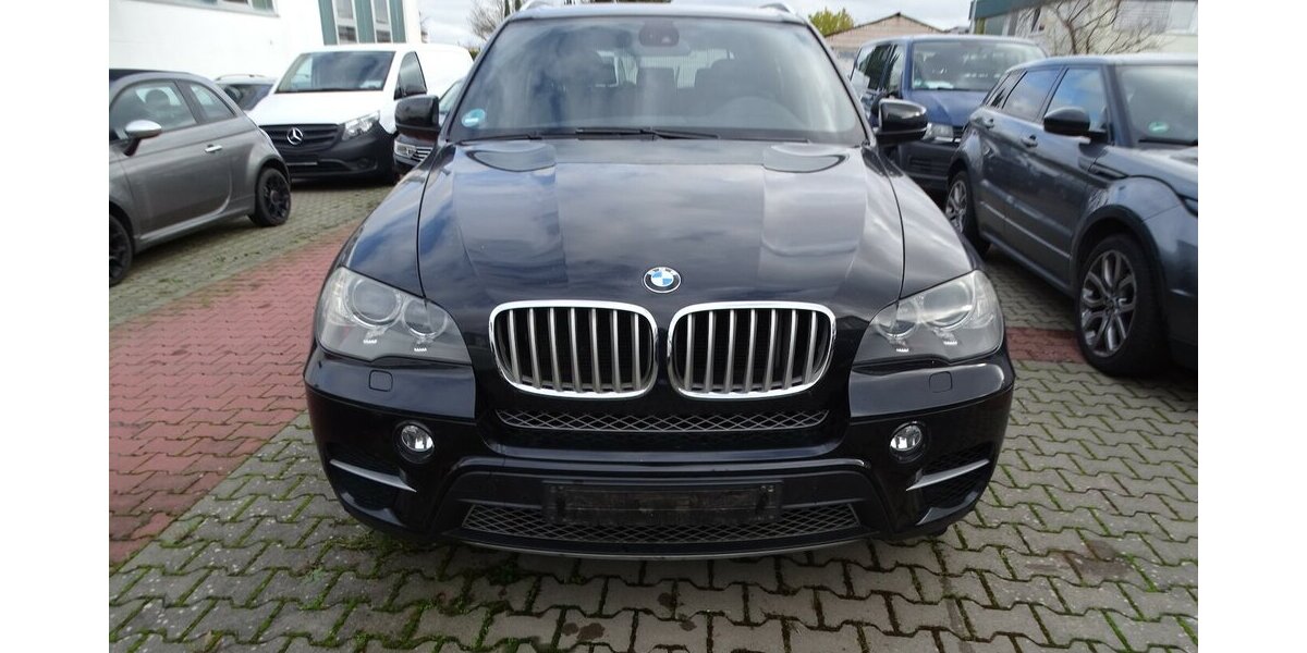 BMW X5 xDrive40d Panoramadach, Leder, Rückfahrkamera, 218.446 km 10.890 &euro; Rodgau 63110