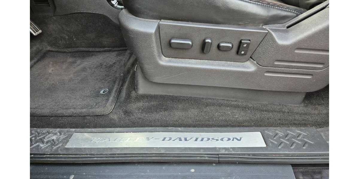 Ford F 150 Harley Davidson Edition 142.800 km 16.890 &euro; Rodgau 63110