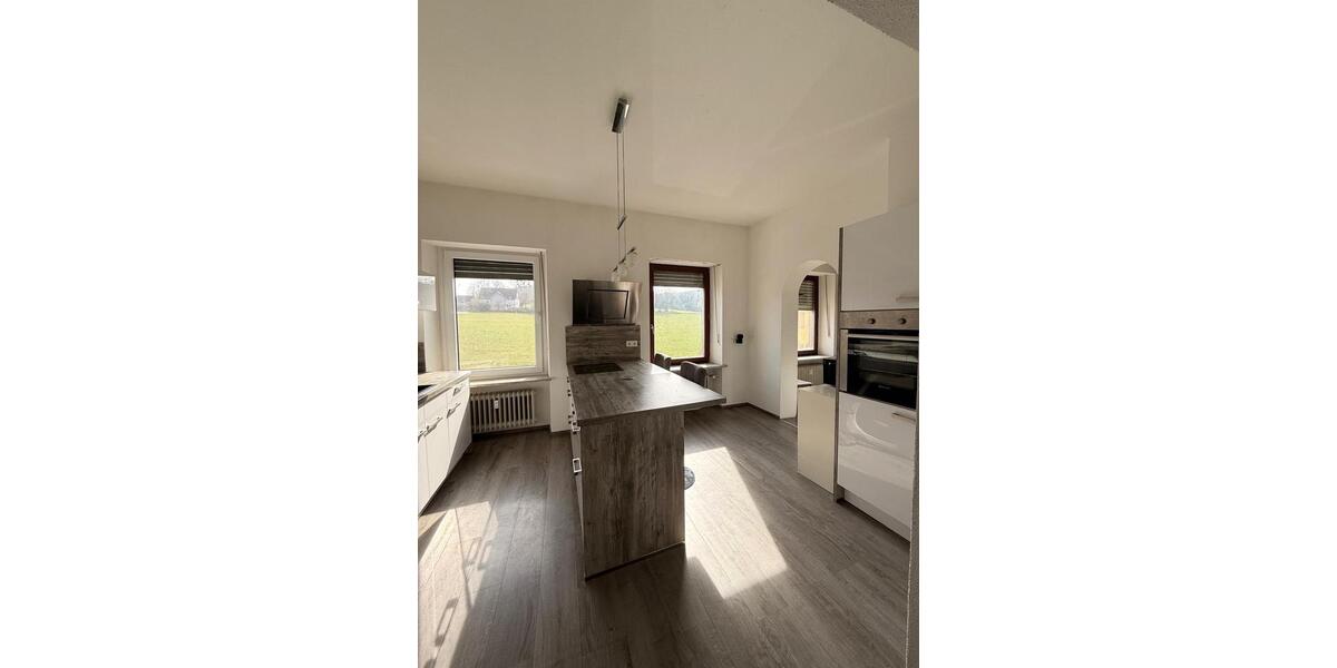 Etagenwohnung Hösbach - 4 Zimmer, 135 m&sup2;, 355.000&euro; | Angebot:25793998