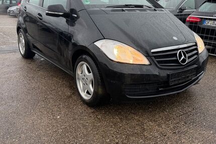 Mercedes-Benz A 160 98.000 km 2.800 &euro; Frankfurt am main 60386