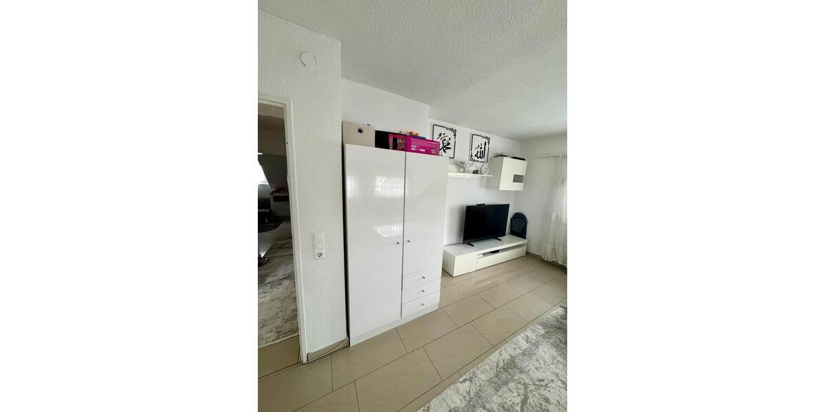 Dachgeschoßwohnung Hanau - 3 Zimmer, 85 m&sup2;, 750&euro; | Angebot:26132881