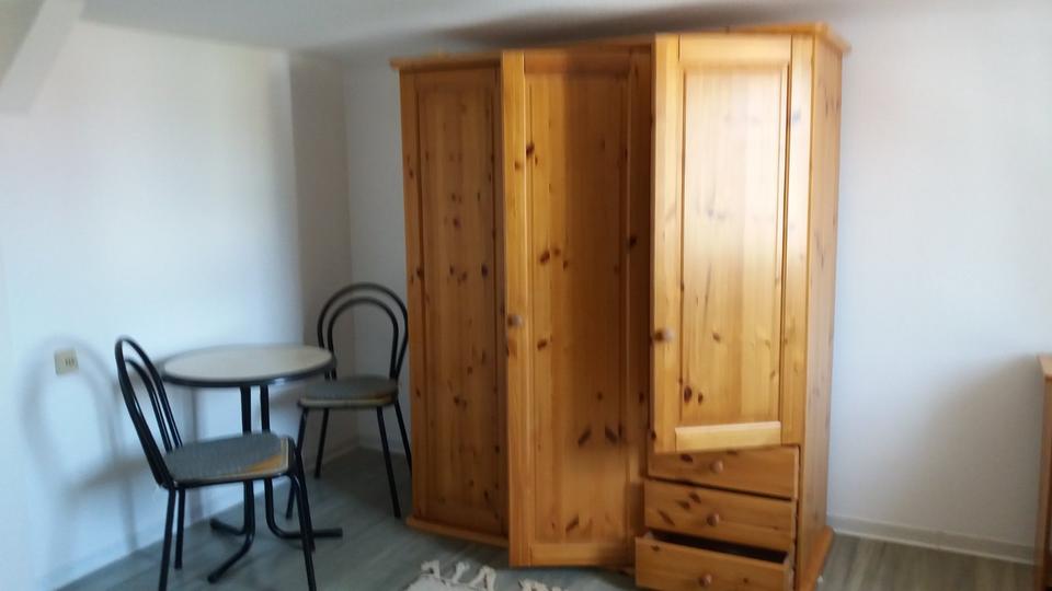 Dachgeschoßwohnung Goldbach - 1 Zimmer, 33 m&sup2;, 400&euro; | Angebot:24953183