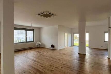 Wohnung Bad Homburg vor der Höhe Gonzenheim - 5 Zimmer, 175 m&sup2;, 2.160&euro; | Angebot:25380898