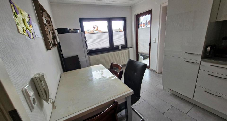 Etagenwohnung Karben - 3.5 Zimmer, 117 m&sup2;, 290.000&euro; | Angebot:25637630