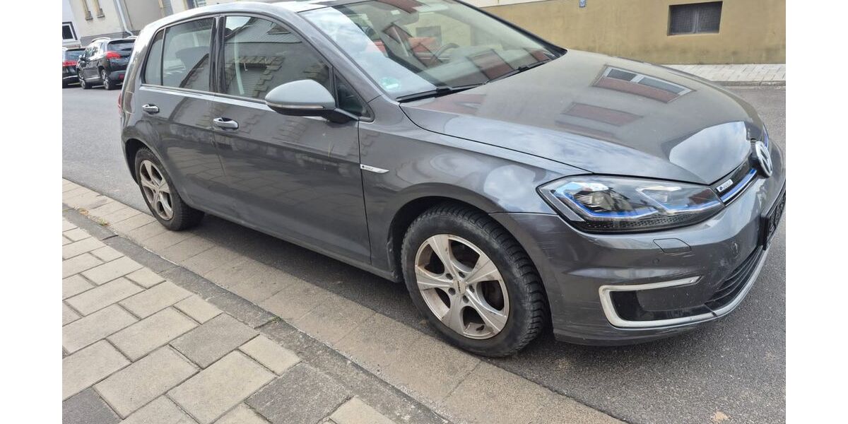 VW Golf 70.000 km 11.900 &euro; karben 61194