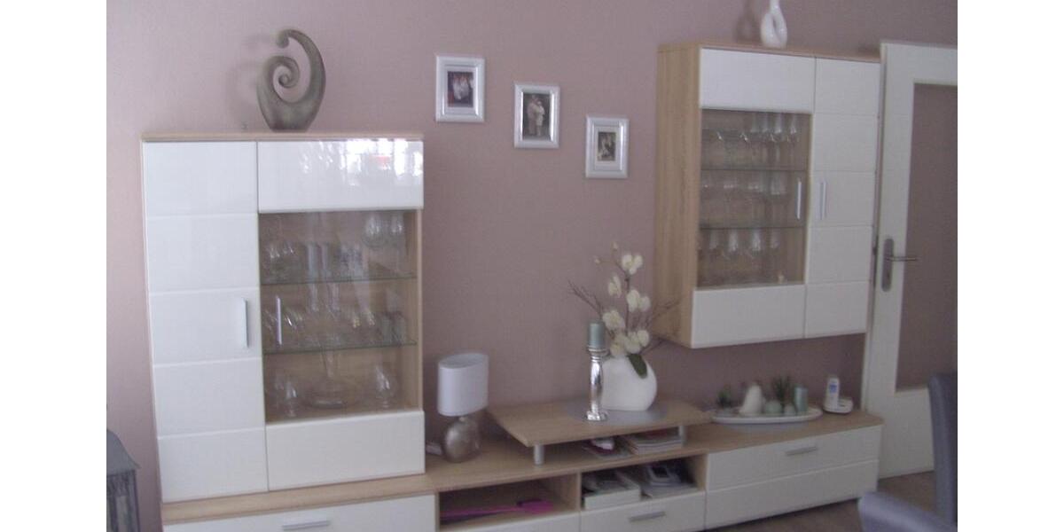 Erdgeschoßwohnung Wöllstadt - 3 Zimmer, 100 m&sup2;, 1.000&euro; | Angebot:25571721