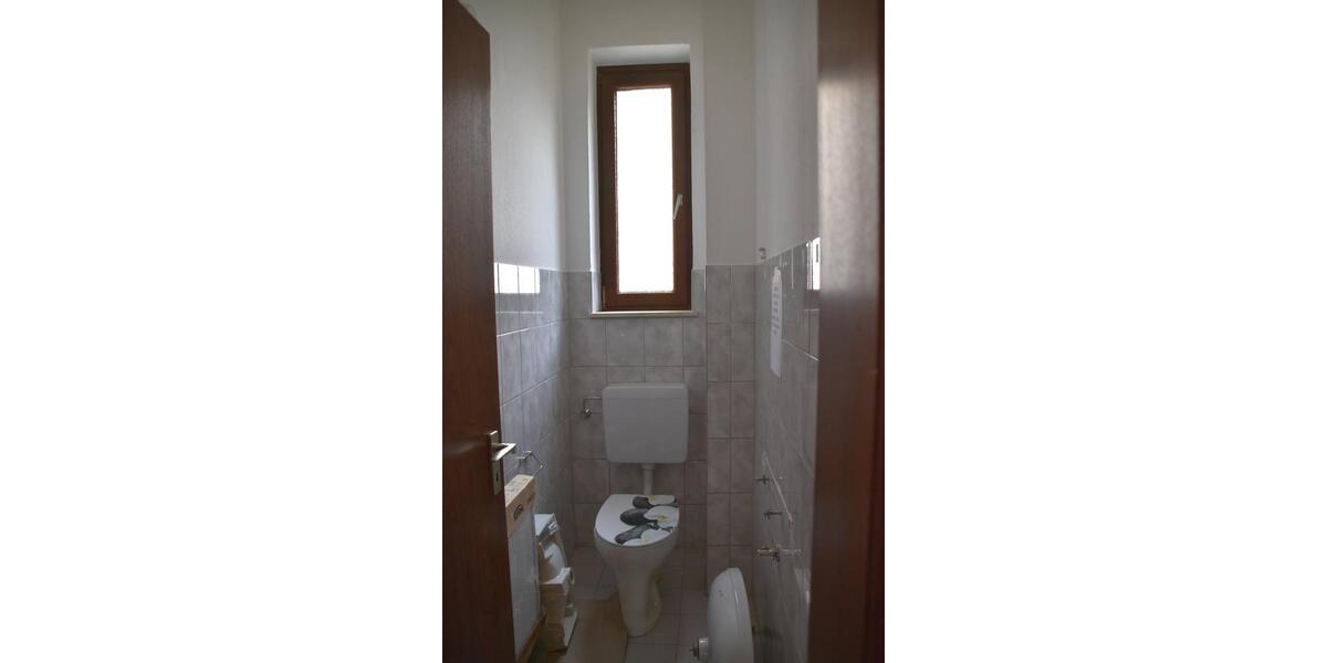 Etagenwohnung Friedberg (Hessen) - 4.5 Zimmer, 140 m&sup2;, 1.350&euro; | Angebot:24923006