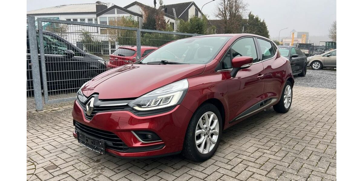 Renault Clio 68.200 km 8.990 &euro; Rödermark 63322