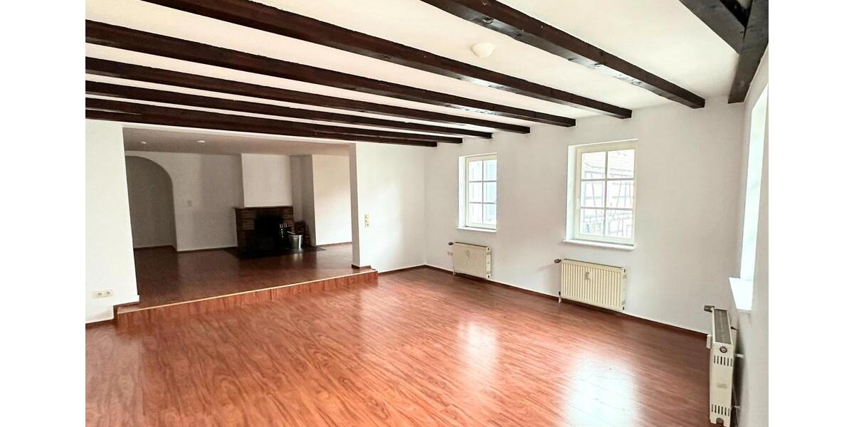 Etagenwohnung Dreieich - 3.5 Zimmer, 120 m&sup2;, 1.460&euro; | Angebot:26097921