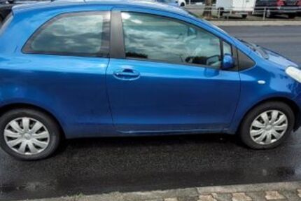 Toyota Yaris 111.000 km 3.999 &euro; Rödermark 63322