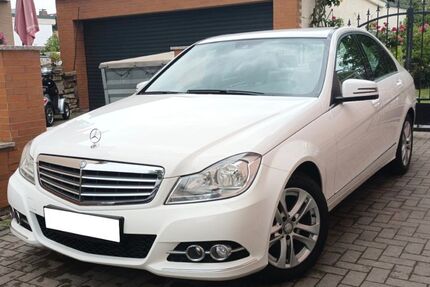 Mercedes-Benz C 220 129.500 km 14.200 &euro; Frankfurt 60529