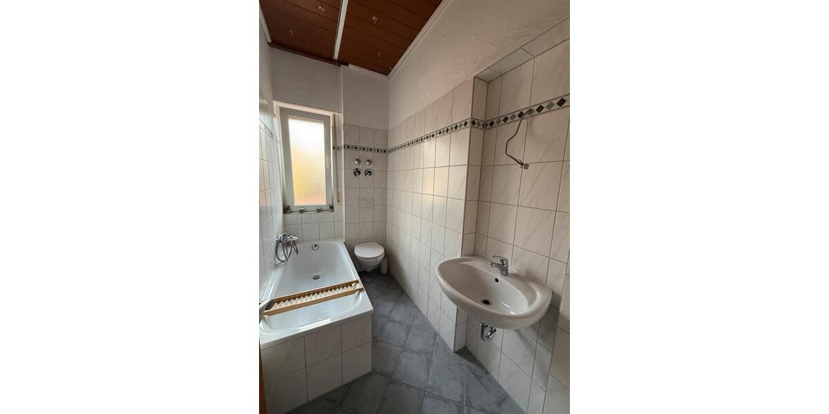 Etagenwohnung Hanau Großauheim - 3 Zimmer, 55 m&sup2;, 990&euro; | Angebot:27619803