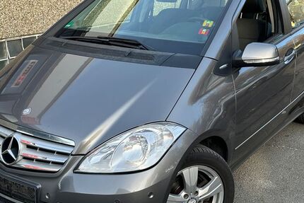Mercedes-Benz A 180 326.000 km 2.222 &euro; Frankfurt am Main 65933