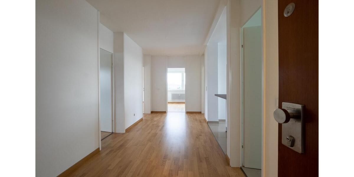 Etagenwohnung Bad Homburg vor der Höhe Gonzenheim - 4 Zimmer, 106 m&sup2;, 1.600&euro; | Angebot:26006745